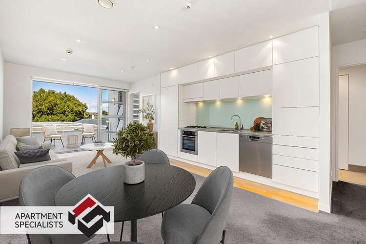 19 Surrey Crescent_3