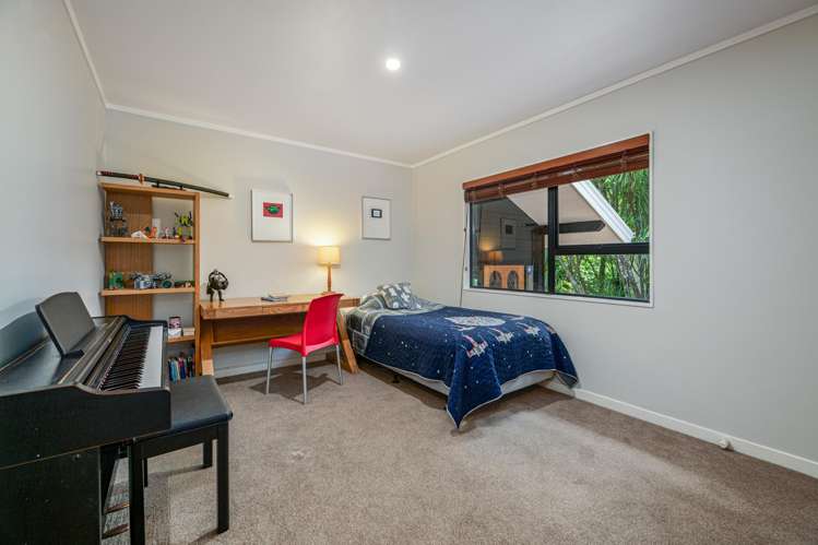 22 Waima Crescent Titirangi_10