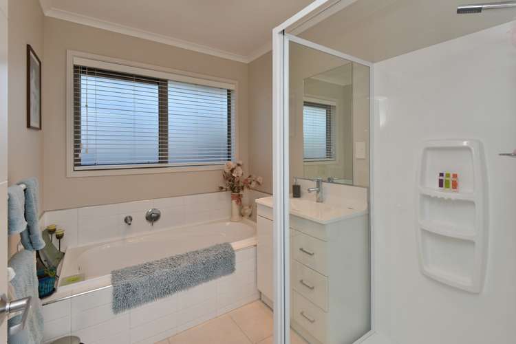 12 Saint Keverne Close Burwood_14