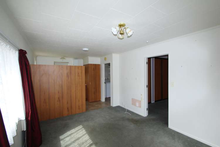 4/23 Devon Street Stoke_4