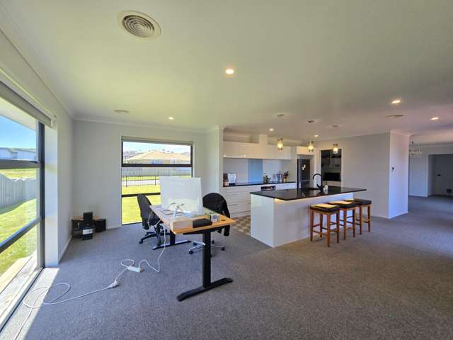 13 Racecourse Terrace Rise Hokitika_4