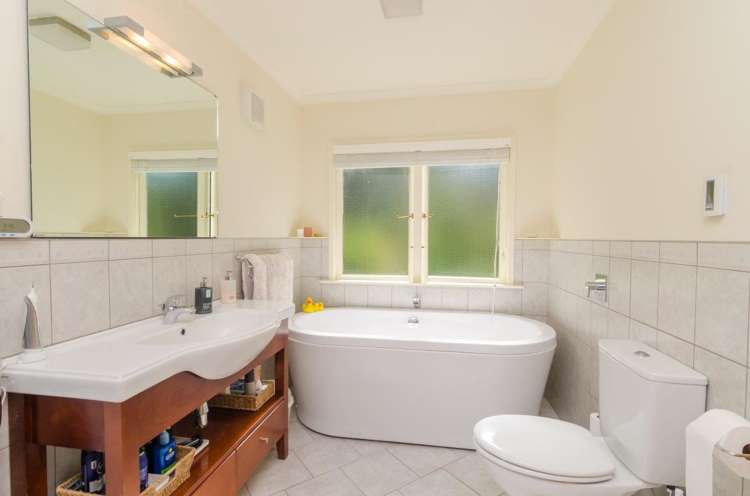 10 Oates Place Greytown_17