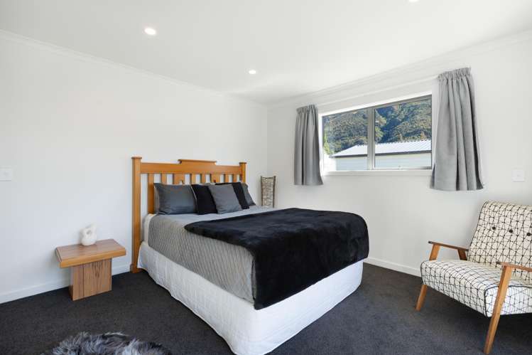 43 Oxford Street Kingston_6