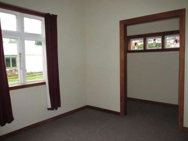 8 Shaw Street Reefton_5