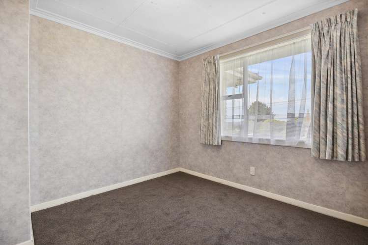 4 Herron Street Brockville_17