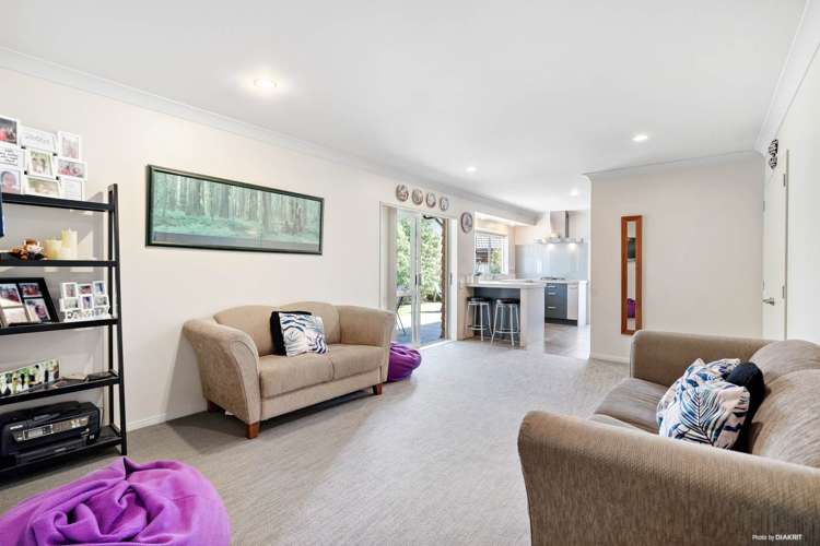 9 Bellshill Close Wattle Downs_6