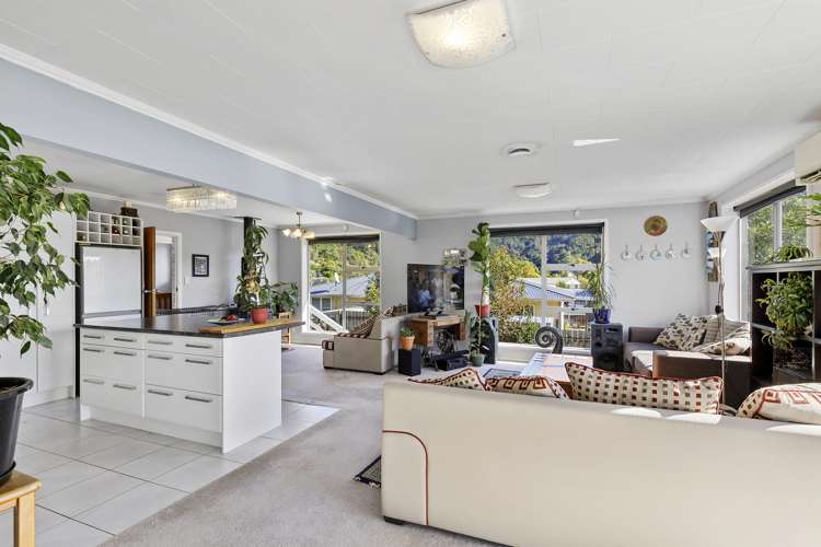 418b Stokes Valley Road Stokes Valley_5