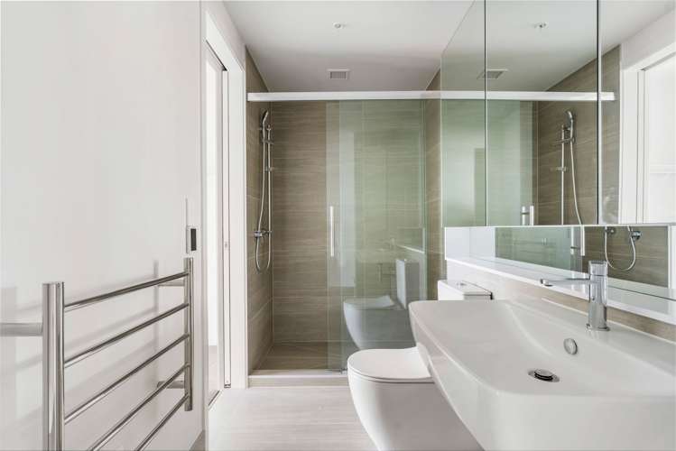 1207/1 Greys Avenue_5