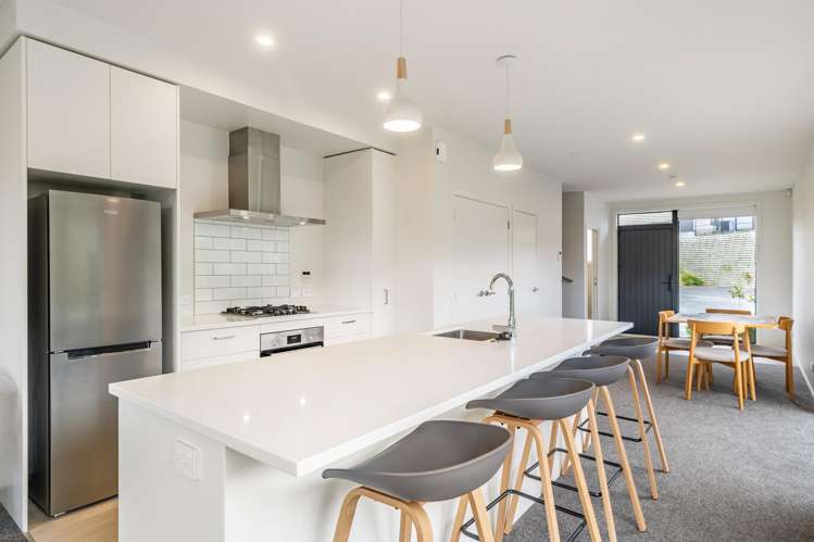 54 Koreke Close Kenepuru_5