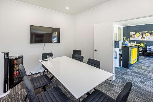 Unit B/358 Beach Road Mairangi Bay_3