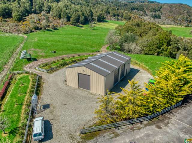 22 Butts Road Reefton_2