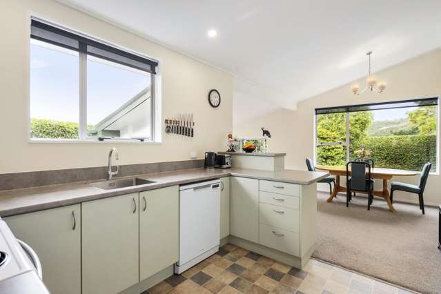 5 Caesars Place Churton Park_4