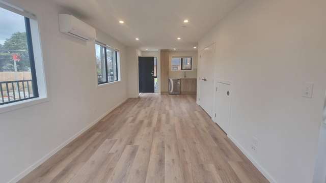 10/25 Childs Avenue 1771_2