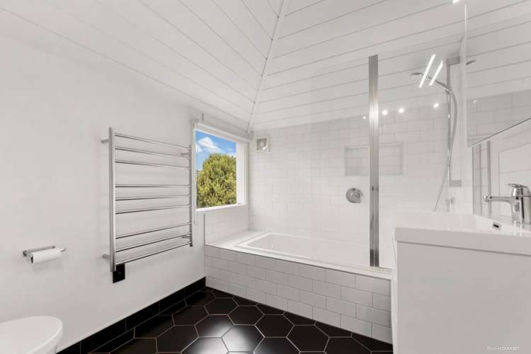 26 Fairholme Avenue Epsom_15