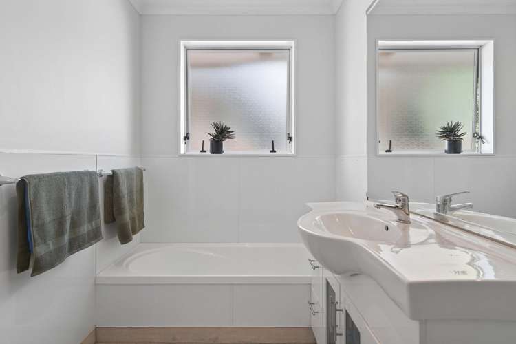 9 Meadowviews Drive Welcome Bay_22