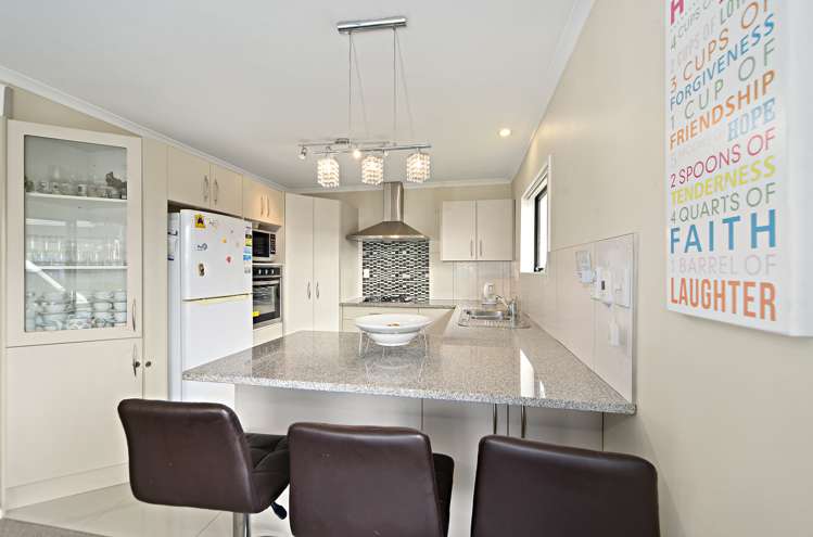 1 Crestview Rise Papakura_3