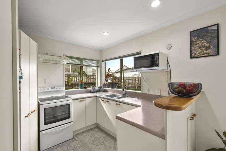 1/919 Whangaparaoa Road Manly_7