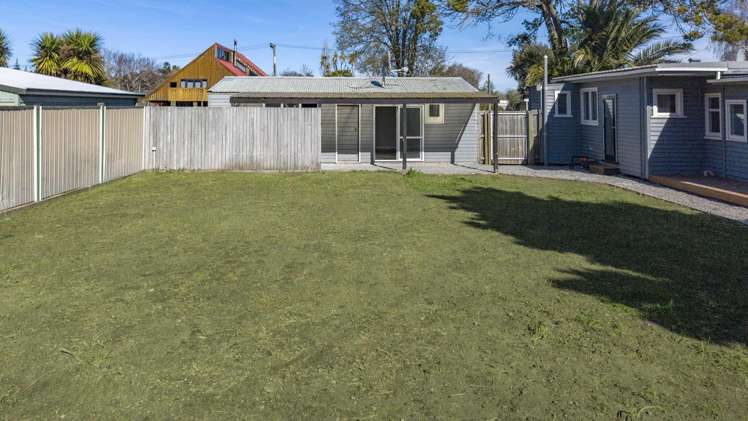 29 & 29a Stalkers Road Woodend Beach_27