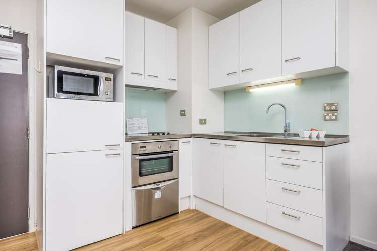 18i/16 Gore Street_3