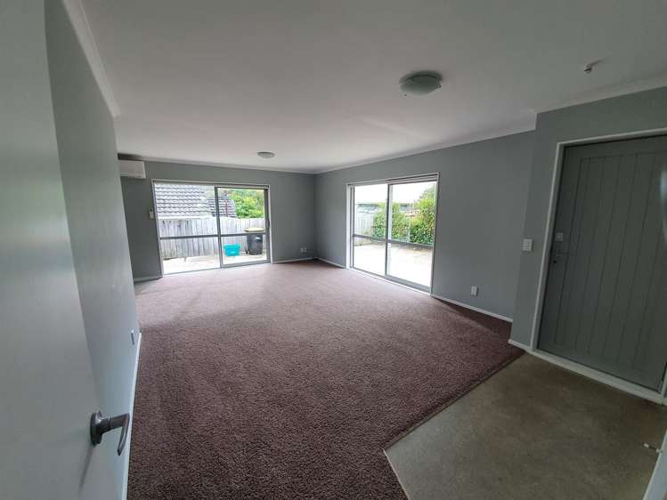 89A Sunshine Avenue Karori_13