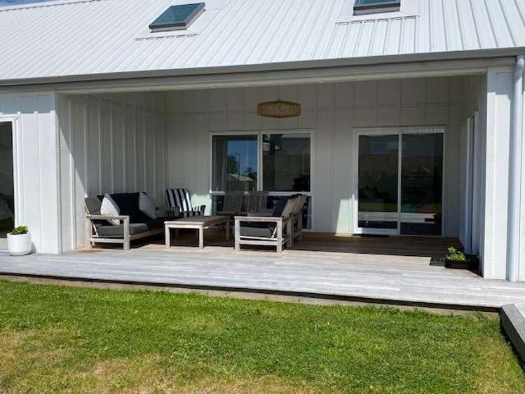 4 Maeha Drive Matakana_2