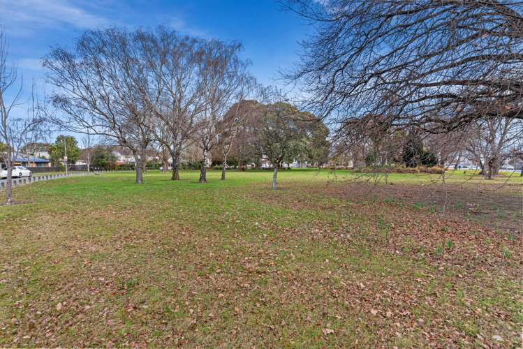 2E/193 Riccarton Road Riccarton_11