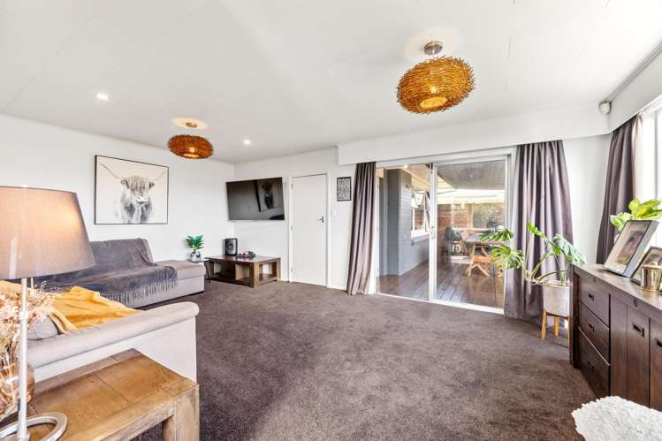 6 Newbourne Crescent Redwoodtown_6