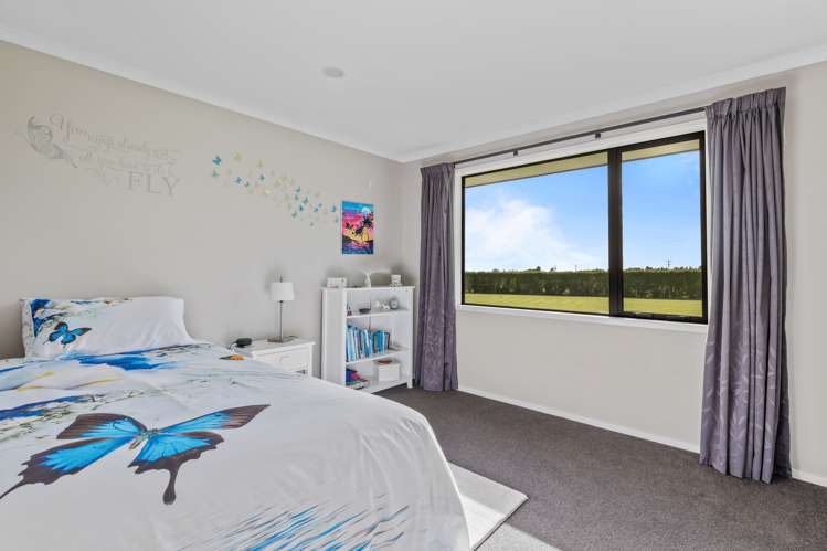 39 Kairau Road East Waitara_18