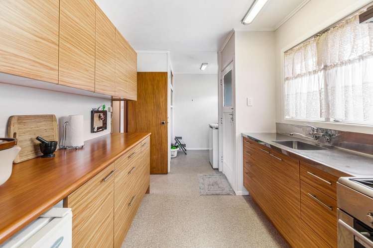 32 Edwards Avenue Henderson_5