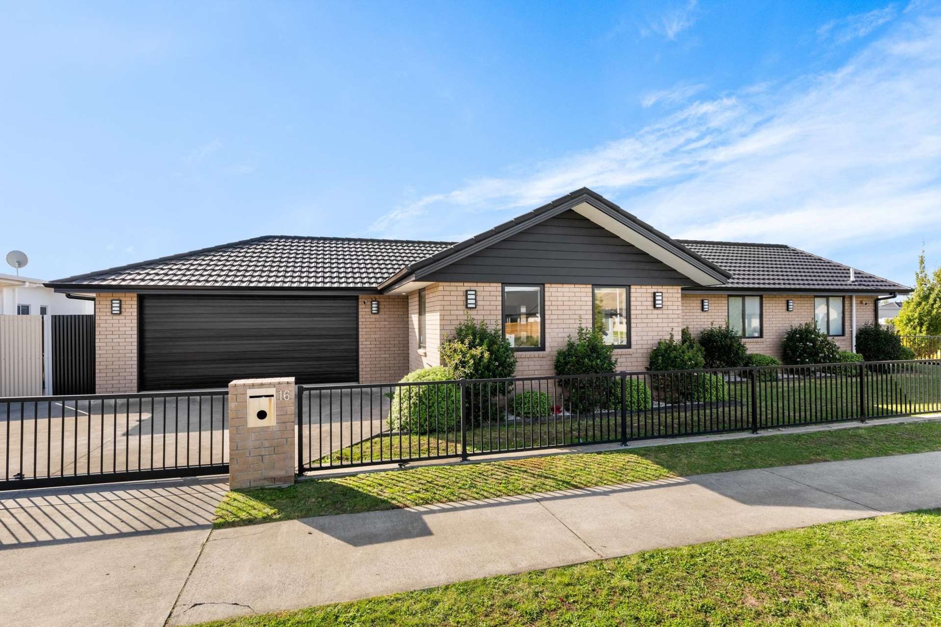 16 Spitfire Drive Burleigh_0