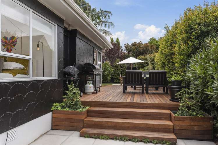 2/7 Hanlon Crescent Narrow Neck_9