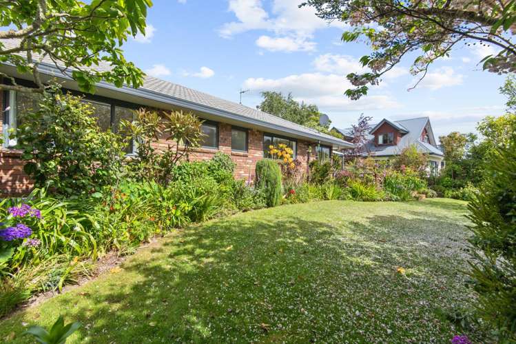 131 Summerhill Drive Fitzherbert_18