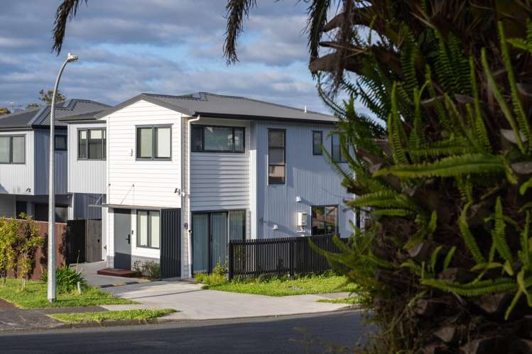9A Penguin Drive Murrays Bay_2