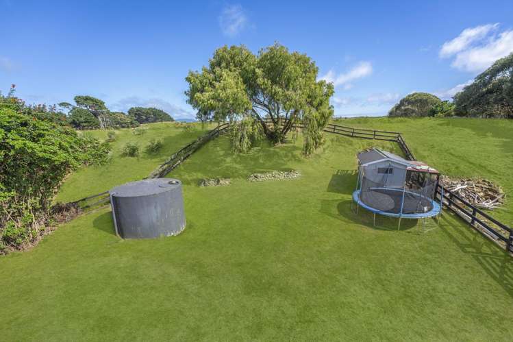 189 Swamp Road Te Horo_16