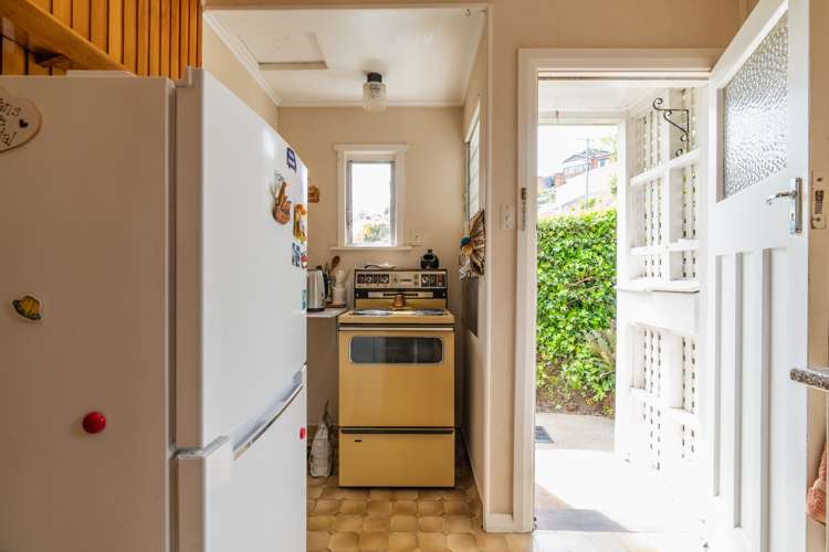 36 Barr Street Kenmure_8