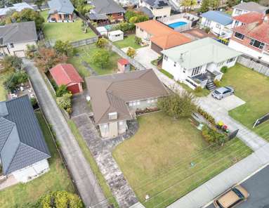 59 Tiroroa Ave_1