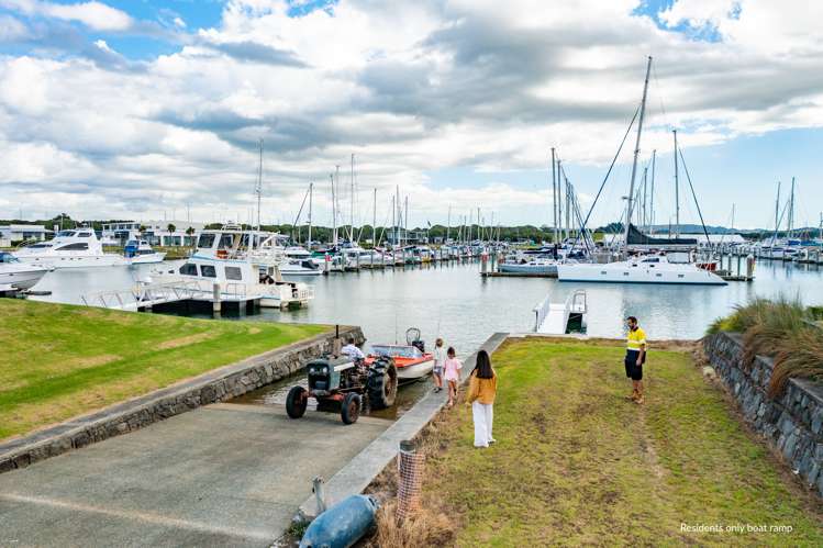 4 Fred Carr Place One Tree Point_7