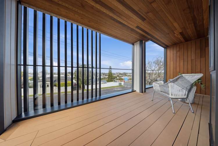 2B Rangitoto Terrace Milford_13