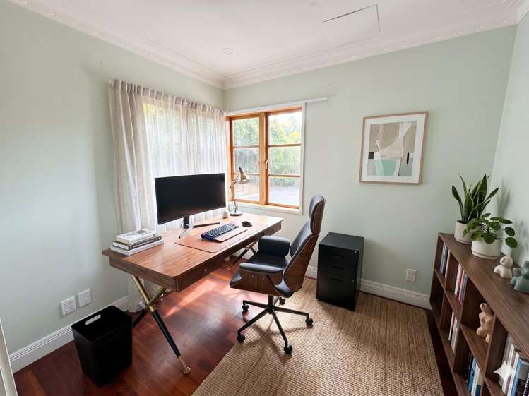 1a Renown Avenue 1677_11