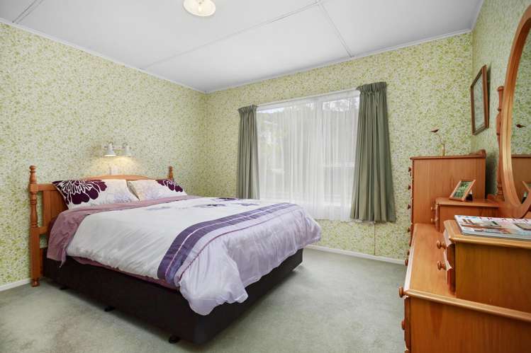 63 Holland Street Wainuiomata_10