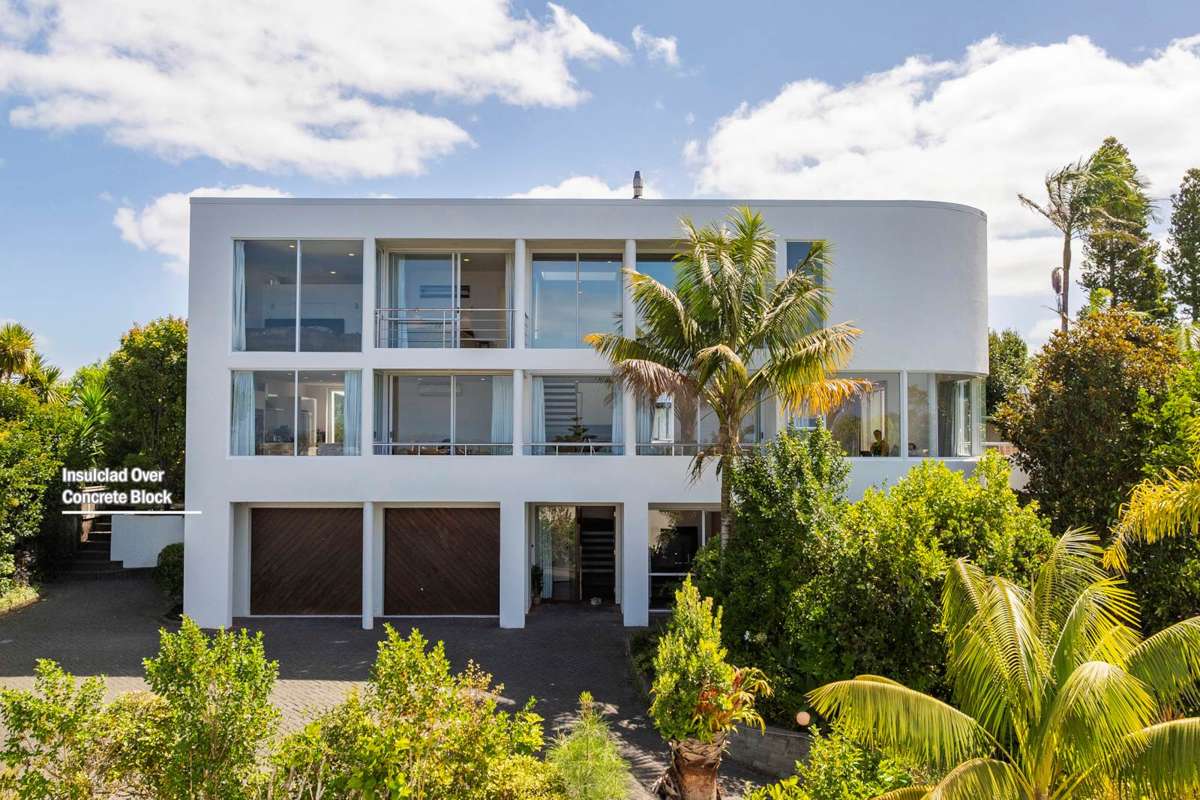 2/36 King Richard Place_0