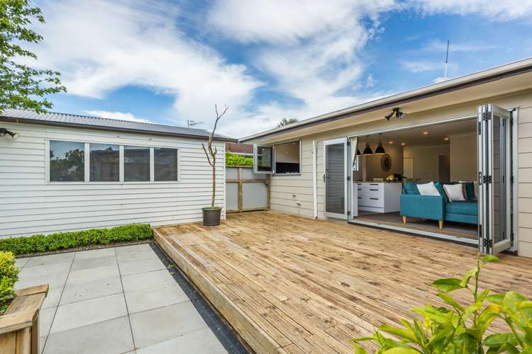 47 California Drive Totara Park_19