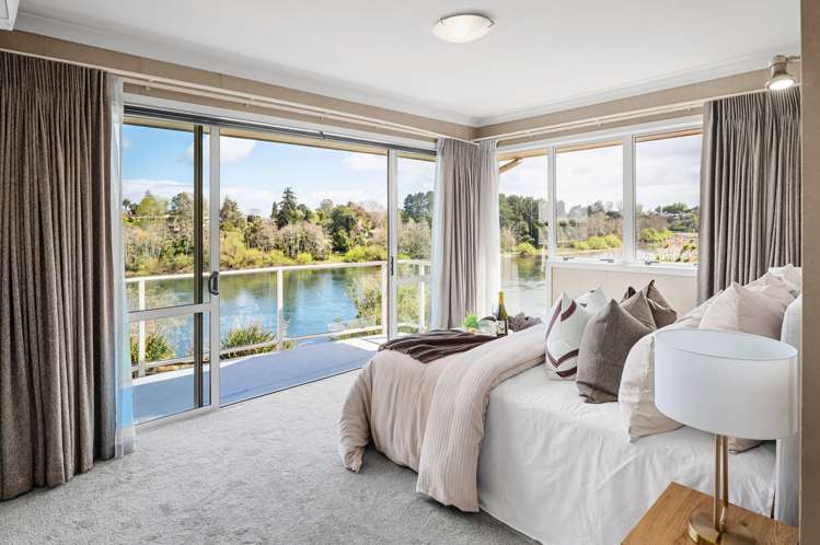 807 + 807a River Road Chartwell_12