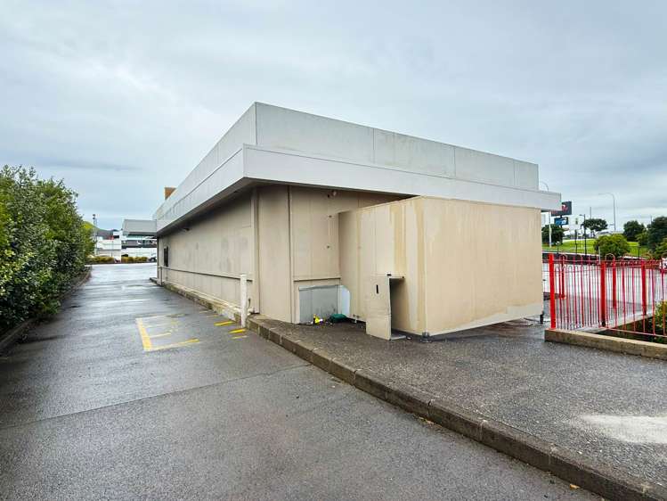 525-529 Ellerslie Panmure Highway Mt Wellington_6