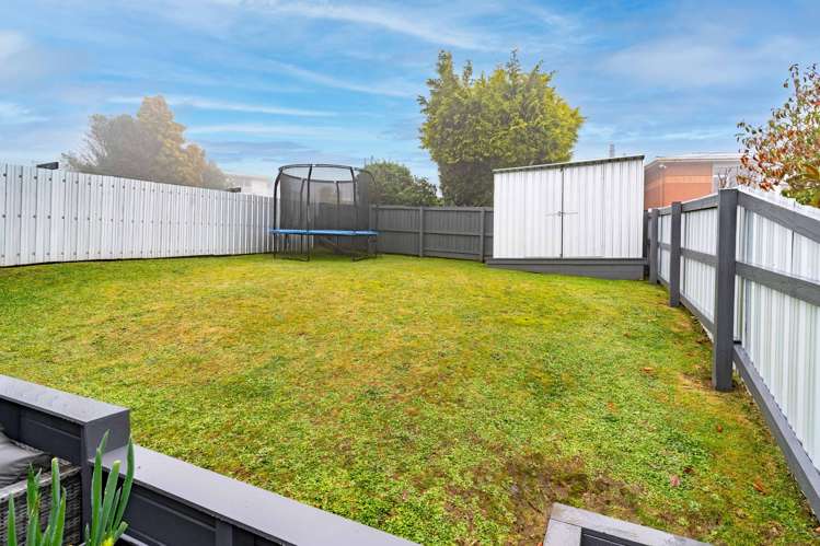 27 Gilkison Street Halfway Bush_23