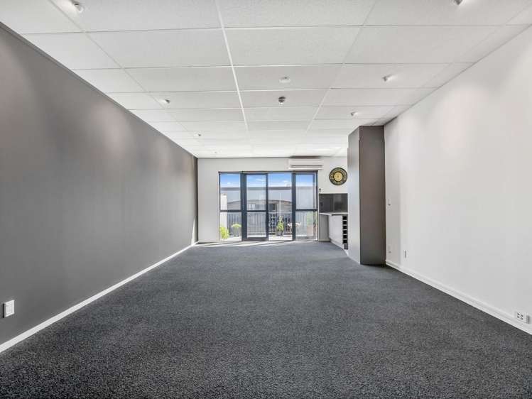 2/8 Homersham Place Burnside_9