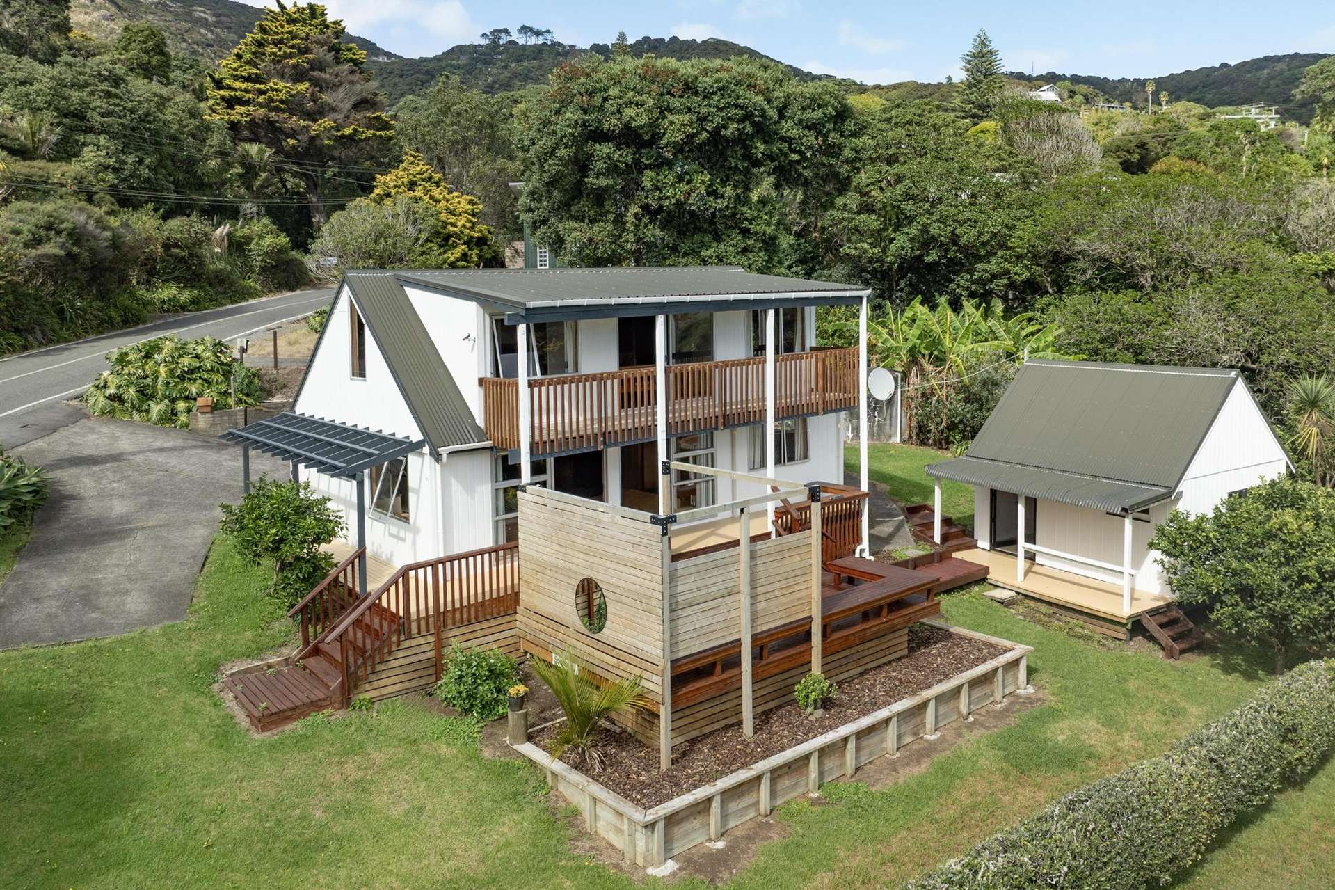 51 Seaview Road Piha_0