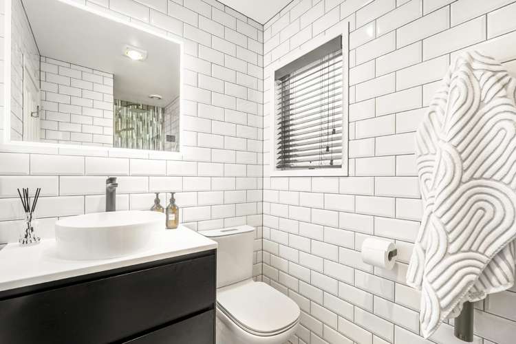 4A Birkley Road Bayswater_13