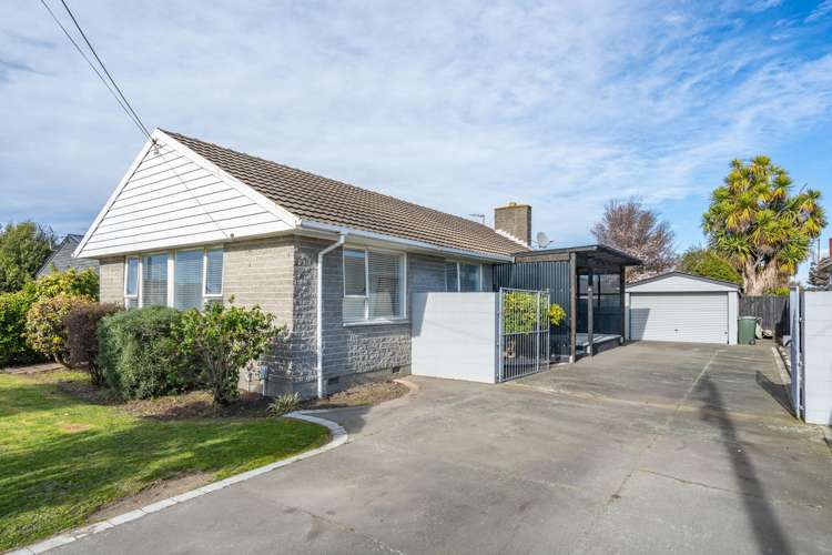 86 Neill Street Hornby_19