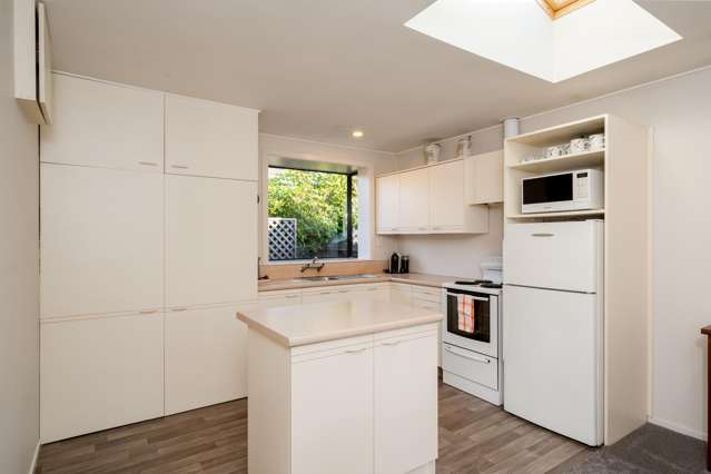 2/208 Grimseys Road Redwood_1